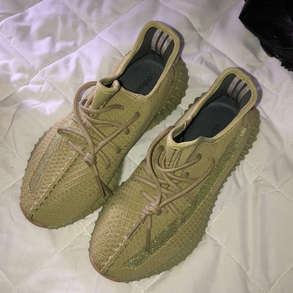 Yeezy 350 Boosts Sulfur